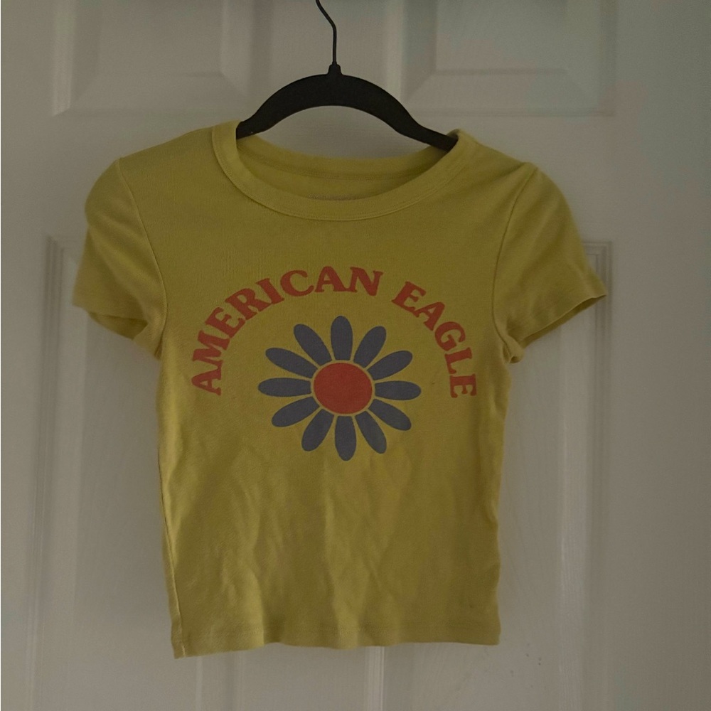 American Eagle Outfitters baby cropped tee